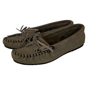Minnetonka Womens Kilty Moccasins Size 6 Gray Suede Slip-On Softsole Shoes